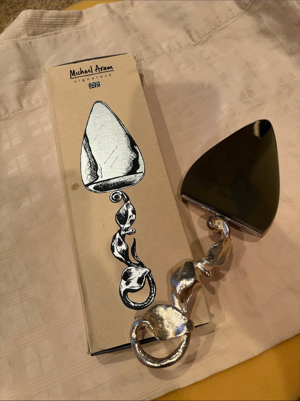 Michael Aram Stainless Steel Vine Cake Server with Sculpted Handle India EUC